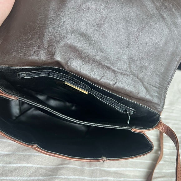 Sharif Vintage Brown Genuine Leather Crossbody Bag - Picture 5 of 9